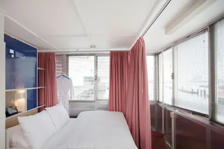 Sweets - Westerdoksbrug Отели рядом с достопримечательностью «Мост Питон»