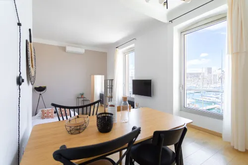 Le Rive Neuve Standing Vieux-Port - Appartement 1 chambre 4 pers Vue Mer Clim - en bord de mer