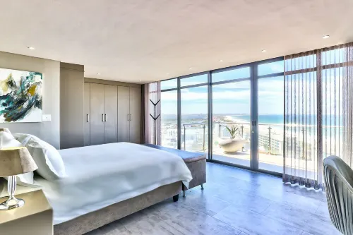 Aquarius Luxury Suites Hotels in Bloubergstrand
