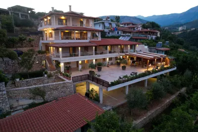 Royal 1967 Hotel a Himare