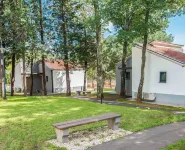 FoRest Village Resort - parking