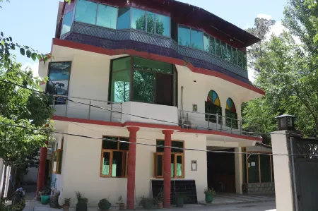 Blossom Guest House Gilgit