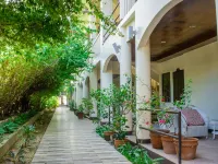 Lukay Las Brisas Hotels in Острів Боракай