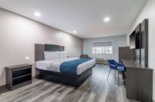 Studio 6 Suites Brenham, TX