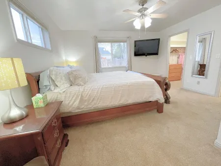 The Hideout-2Br/2BA Townhouse Near Highland! Отели рядом с достопримечательностью «Mountain View Event Center»