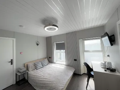 Welsh Holiday Accommodation Hotels in 