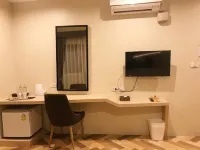 SJ Miracle Hotel - Balcony