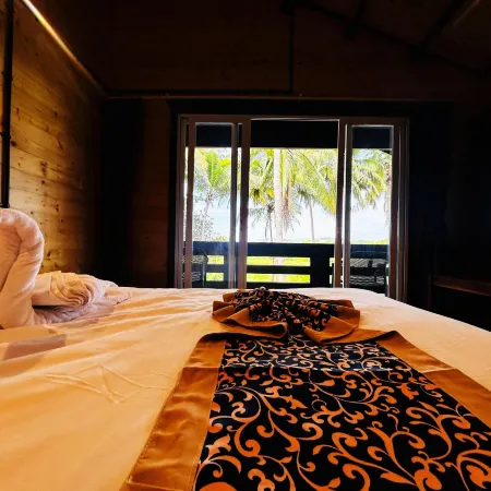Seclude Eco Cottages