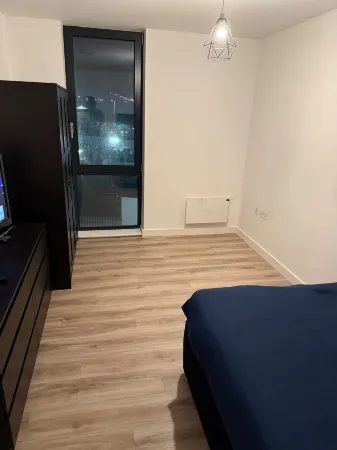 Cozy 1 Bed Apartmrnt Luton Airport Отели рядом с достопримечательностью «Заказник Батфорд Спрингс»