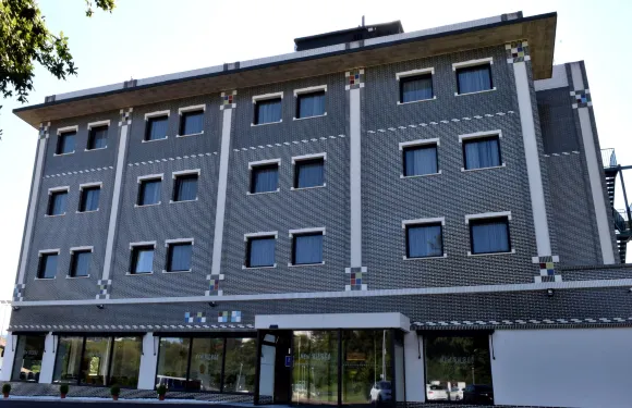 新畢爾巴鄂機場酒店