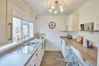 Host & Stay - the Railway Cottage
