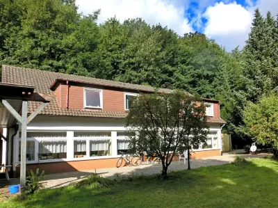 Spacious Holiday Home in Löwensen Lower Saxony Near Forest Hotel dekat Hufeland Therme