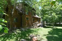 Lazy Bear Retreat - Wifi, Pet Friendly, Grill, Fire Pit, Fireplace, Deck, Golf, Hiking