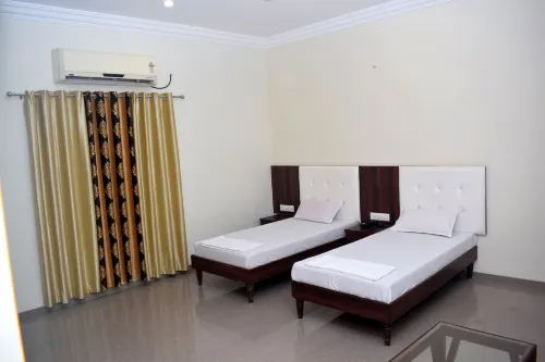 Hotel Sai Grand Hotel di Jurian Khas