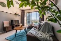 3Br Homestay with Pool View Bukit Rimau Hotels in Shah Alam
