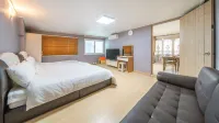 Pocheo Welcome Paw and Meow Pet Pension Hotels near Pocheon Hantan River Sky Bridge