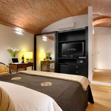 Graziella Patio Hotel