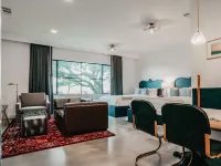 Colton House Hotel Hotels near Gillis Park