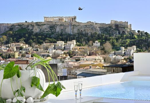 알토 프시리 펜트하우스의 테라스에서 바라본 아테네 도시 전경