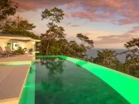 Adeluna Luxury Villas Hotels in Montezuma