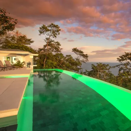 Adeluna Luxury Villas