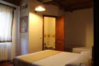 Bassarì Hotels in Recanati