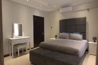 Lusaka Luxe - Your Private Oasis Awaits in the Heart of Zambia Hotel a 