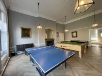 Leevin Hostel George