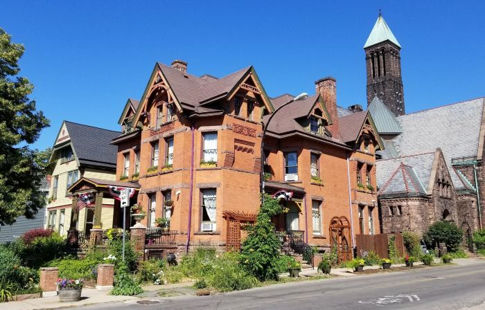 Buffalo Harmony House