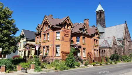 Buffalo Harmony House Отели рядом с достопримечательностью «Richardson Olmsted Complex»