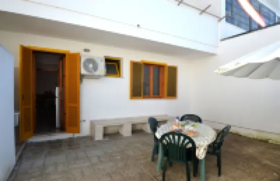 Teoma Holiday Home with Climate and Parking for 5 Guests