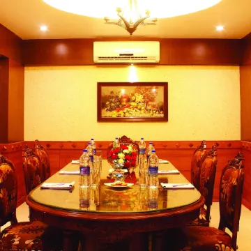 Hotel Sahana Castle