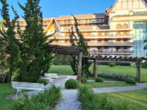 Dúplex Luxo Com Piscina Aquecida, Lareira e Wifi