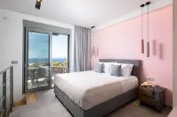 Heliades Residence Hotels in Akrotiri