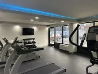 Super 8 by Wyndham Baltimore Northwest - Gym