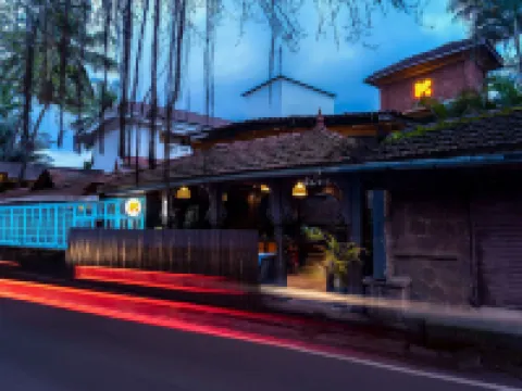 Madpackers Goa Anjuna - Bar & Pool Hoteles en Baga