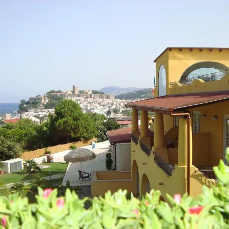 Hotel Bougainville