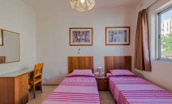 Bayview 2 Bedroom Seaview Apartment with Large Terrace with Panoramic Views - by Getawaysmalta