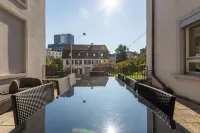 KAYA Zurich Stauffacher