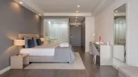 Longevity Health & Wellness Hotel - Adults Only Hotels in Mexilhoeira Grande