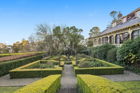 Lilianfels Blue Mountains Resort & Spa Отели в г. Катумба