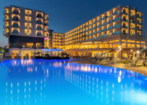 尼希布魯海灘度假村