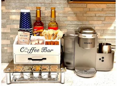 Spacious Comfort in the Heart of Oswego! Отели рядом с достопримечательностью «Safe Haven Museum»