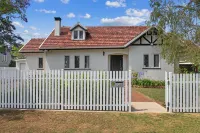 East Toowoomba  Residence - 4 Beds - Sleeps 6