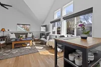 Stylish 1BR- Walk to Lake, Dining & Downtown CDA! Hotel a Coeur d'Alene