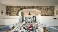A holiday home to relax in a picturesque and stylish ambience