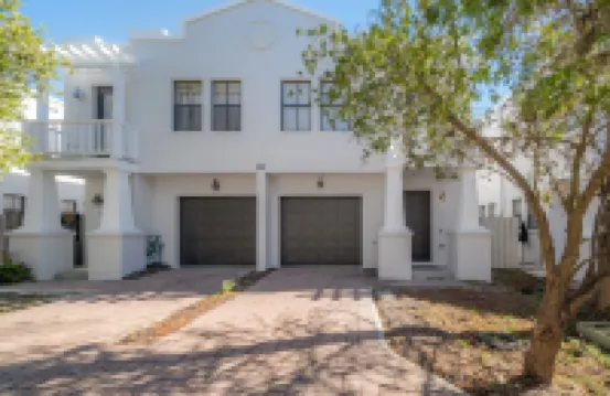 Centrally Located Soho Retreat Walkable to UT & Dining サウス・タンパ周辺のホテル