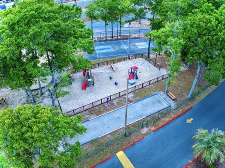 Bright and Airy Condo with Pool and Lazy River - Charming Coastal Retreat