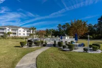 Spacious 3 Bedroom 2 Bath Golf Course Condo at Magnolia North in Myrtle Beach! Hotels in Horry County