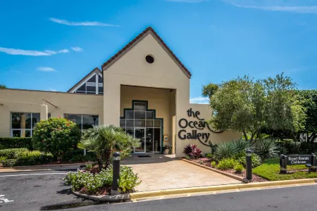 Ocean View and Free Daily Admissions - Stunning Coastal Retreat